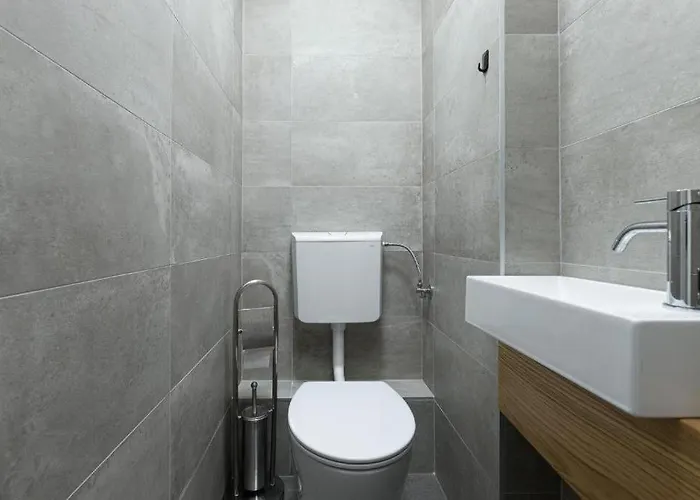 By The Sea - 24666 Apartamento Poreč